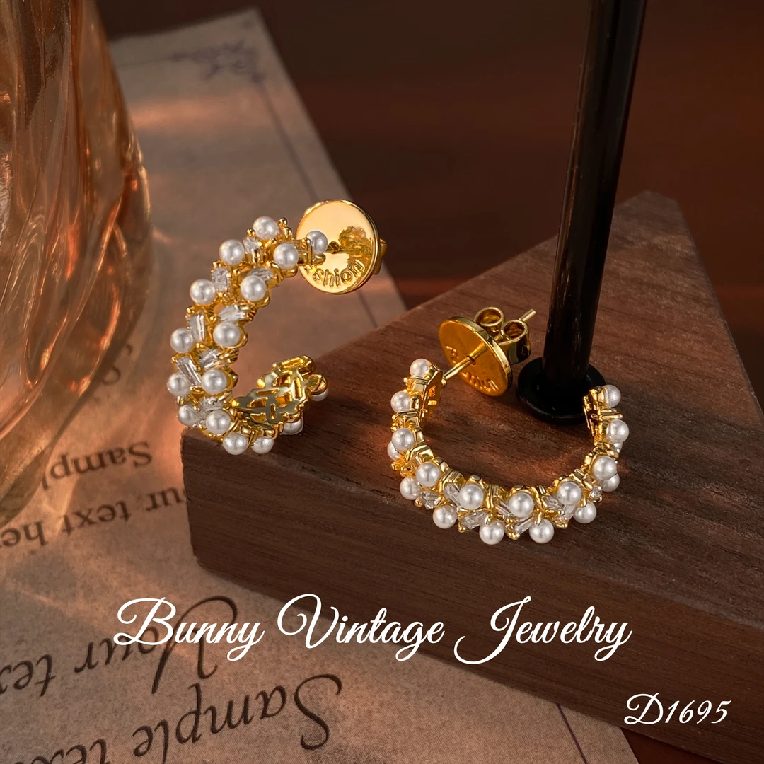 D1695 法★【麦穗时尚】DV LADY 优雅女士 耳圈