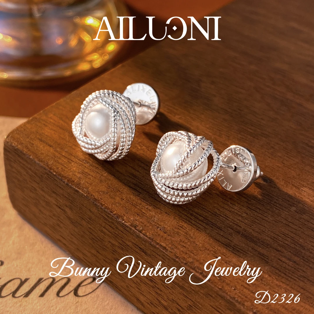 D2326 法★【毛衣球】秋冬AILUONI 爱洛妮 限定 耳钉