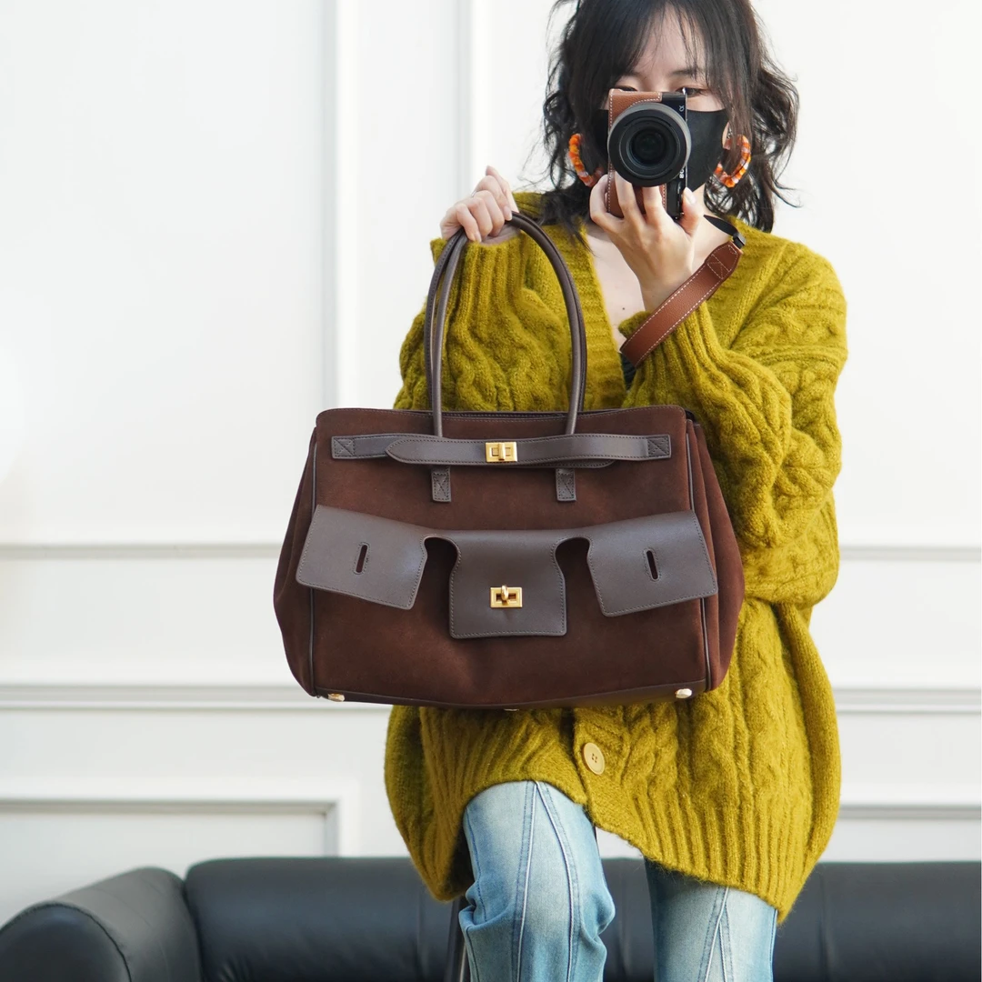 【清仓不退换】女包多口袋手提包暗黑机车托特大容量方扣腋下包