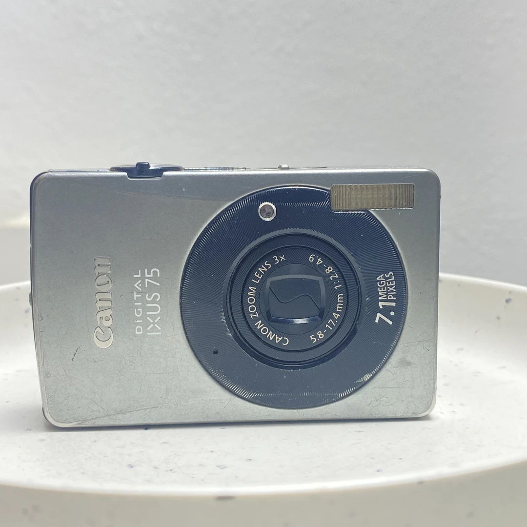 9新 Canon/佳能 佳能ixus75 700万像素3倍变焦数码ccd