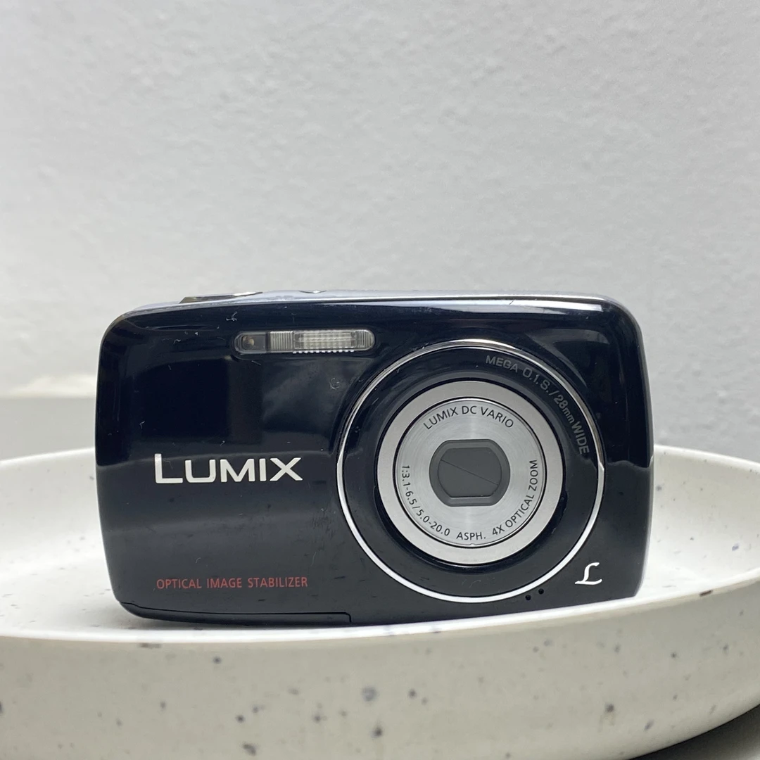 9新 Panasonic/松下 松下S3肥皂机1400万像素3倍变焦数码ccd