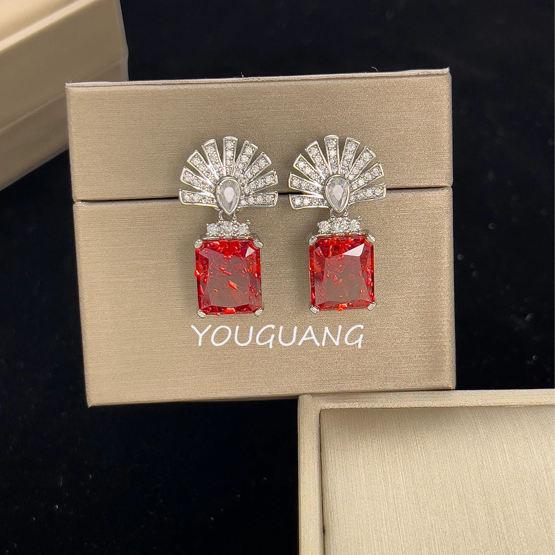 【有光饰品】676 红色长方形耳钉耳饰轻奢精致