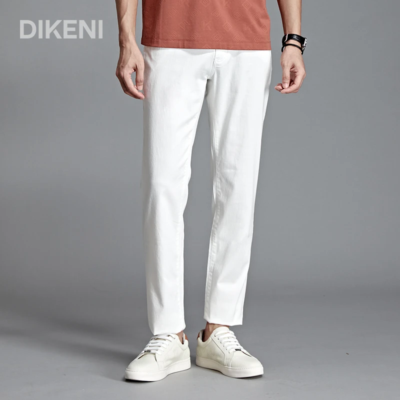 【兔年IP联名新春限量系列】迪柯尼时尚新品白牛仔裤13462G455