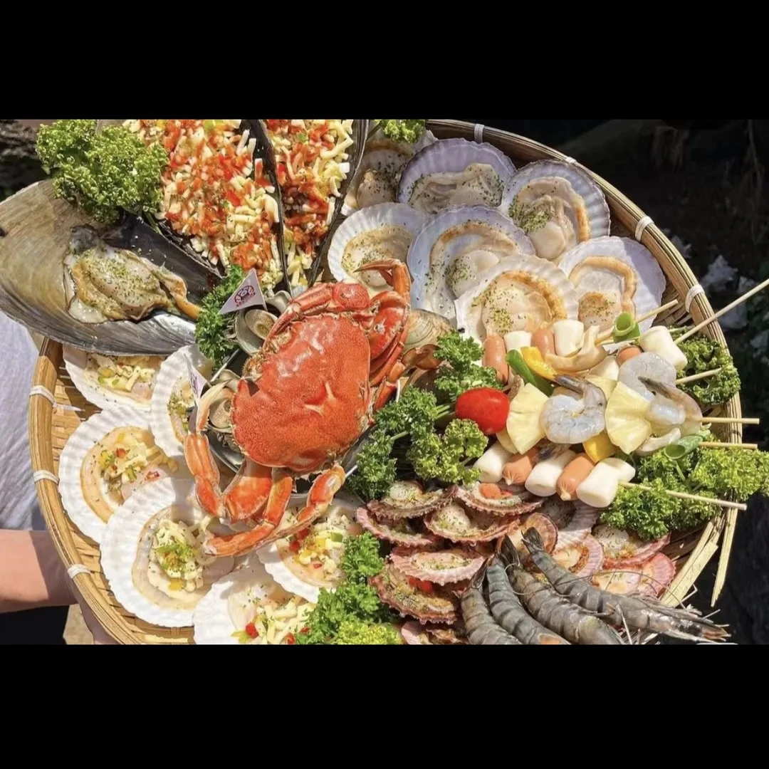 各种海鲜现场称重  保鲜不包活   有断腿   介意勿拍