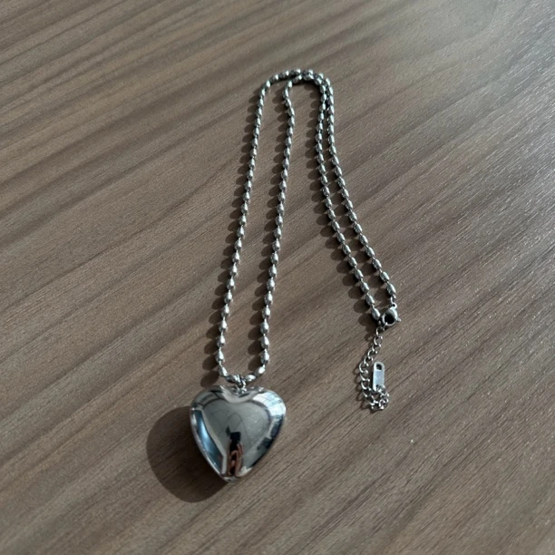 铜合金吊坠  GULUM 303 轻奢小众百搭爱心个性毛衣链坠链设计感