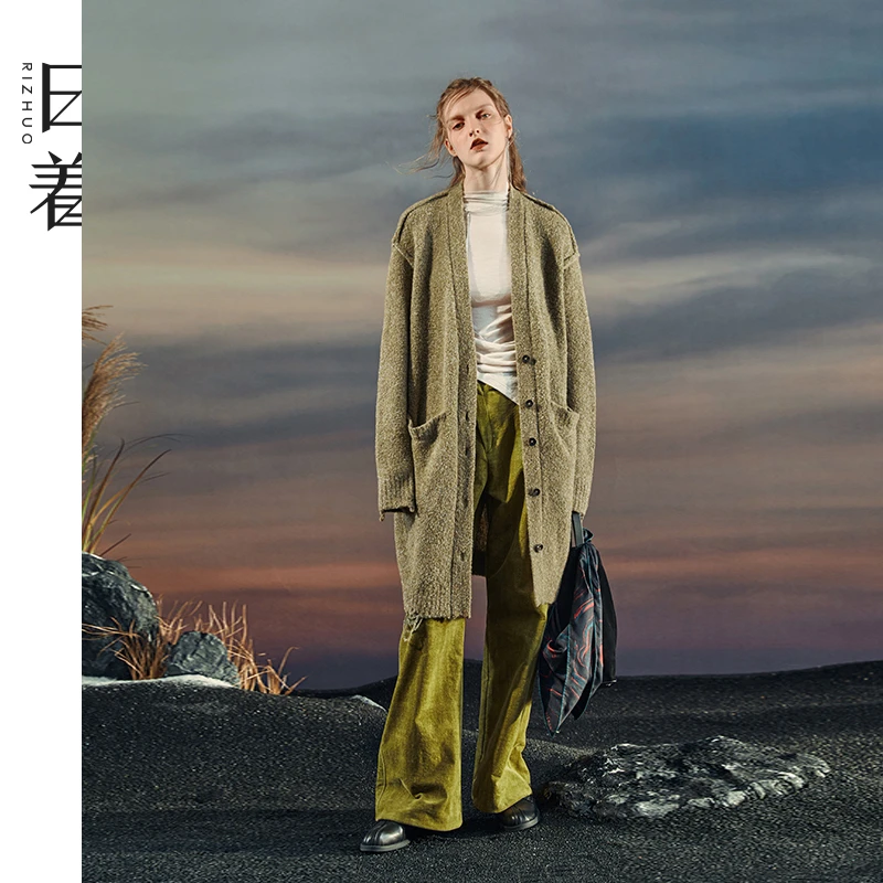 日着原创女装秋冬中长款宽松慵懒破边针织开衫毛衣外套女RC8693M0