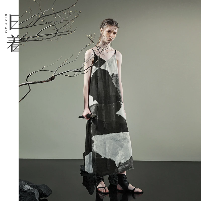 日着原创女装25夏季新款高级感吊带裙子水墨宽松连衣裙女RB2653L3