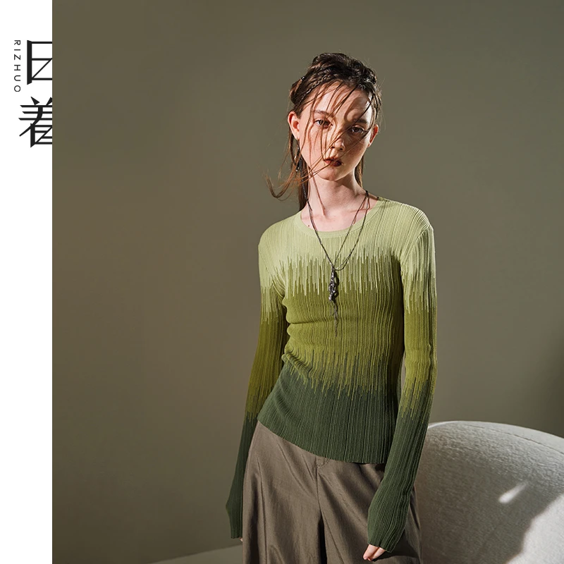 日着原创女装2025秋季新款嵌花渐变复古修身长袖针织衫RB3285M0