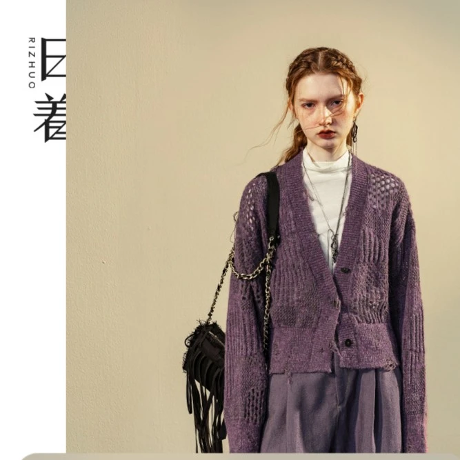 日着原创设计女装春秋宽松蝙蝠袖休闲镂空针织开衫外套女RC3286M0