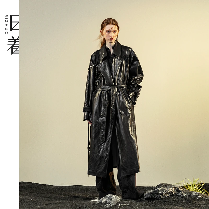 日着原创设计女装秋冬皮衣中长款复古拼接酷飒收腰风衣女RC3110F0