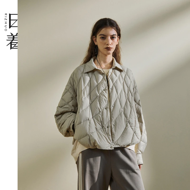 日着原创女装冬季新款轻便时尚菱格衬衫式薄款羽绒服RB3236Y2