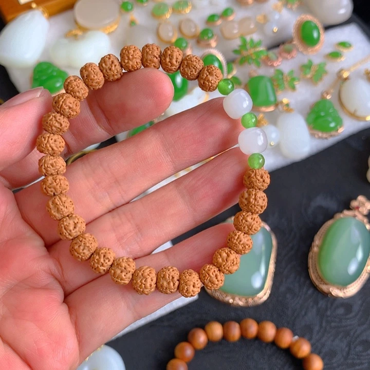 和田玉手串未镶嵌