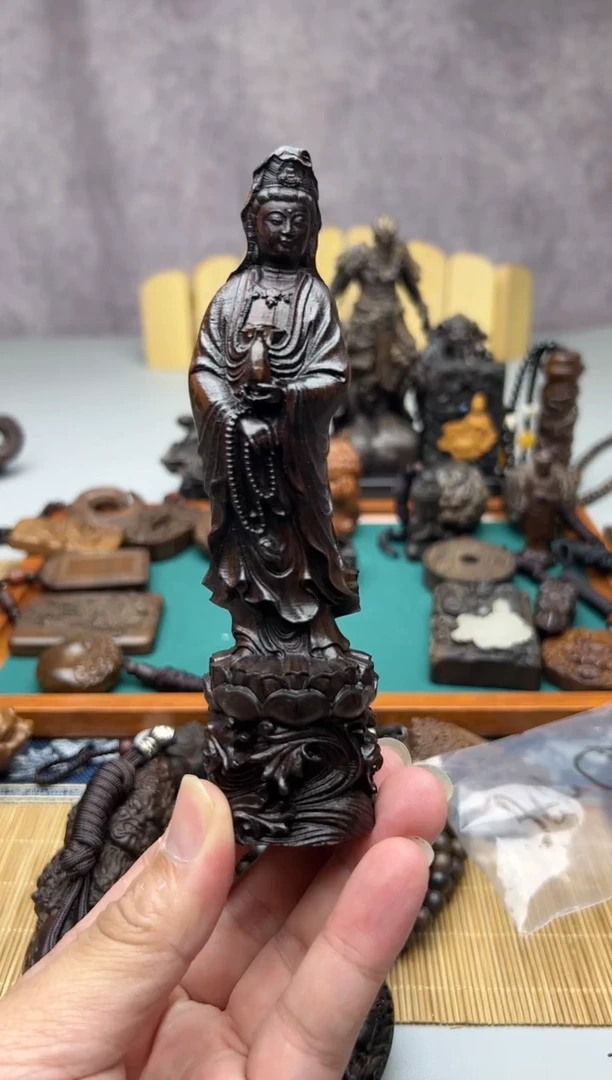 【闪购商品】贡木14.9cm南海观音摆件19.99
