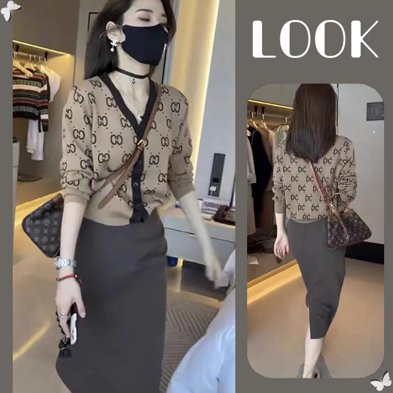 早秋2025新款女装高级感复古盐系穿搭针织开衫上衣半身裙两件套装