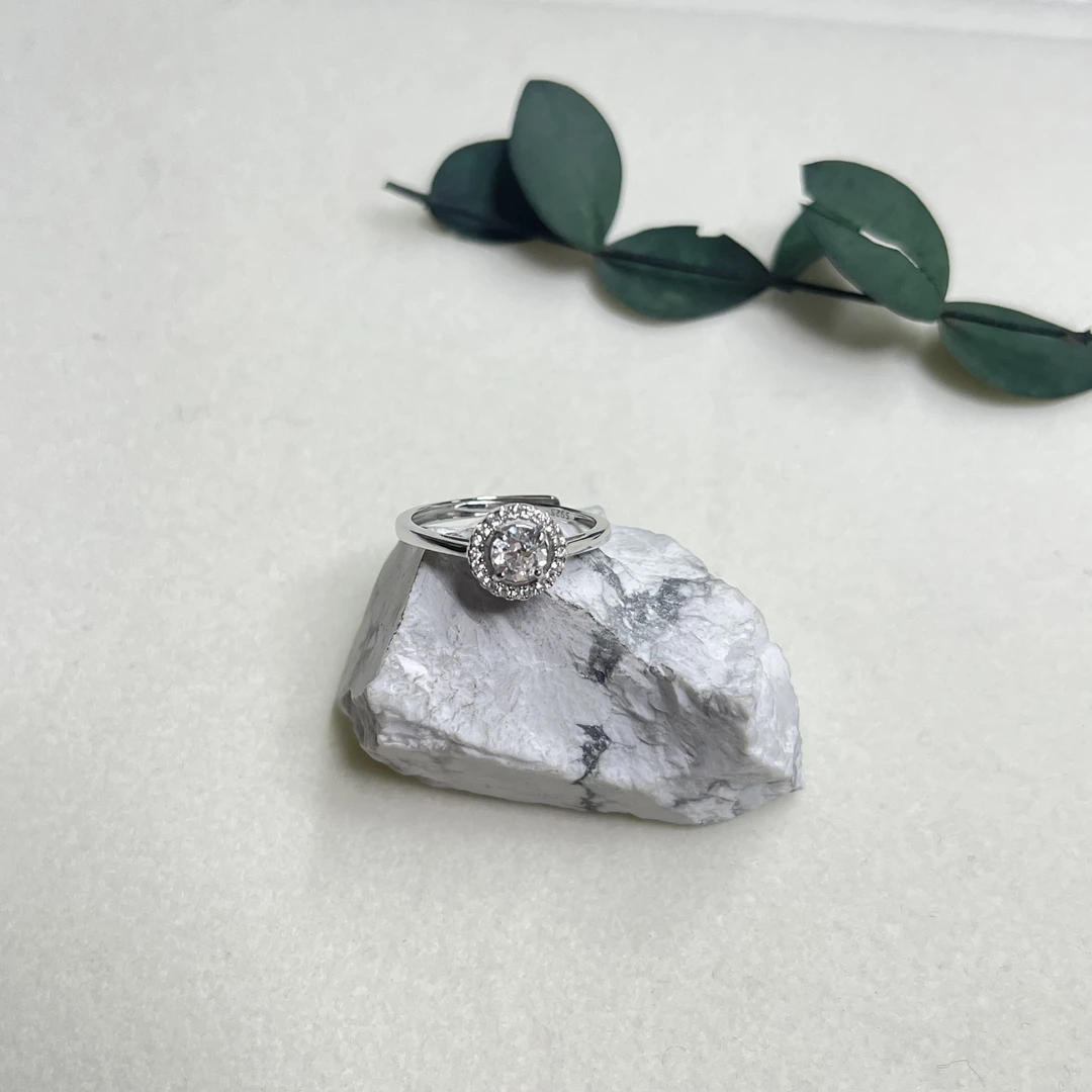 全新未使用  【六六中古】孤品s925合成立方氧化锆开口戒指aj3812