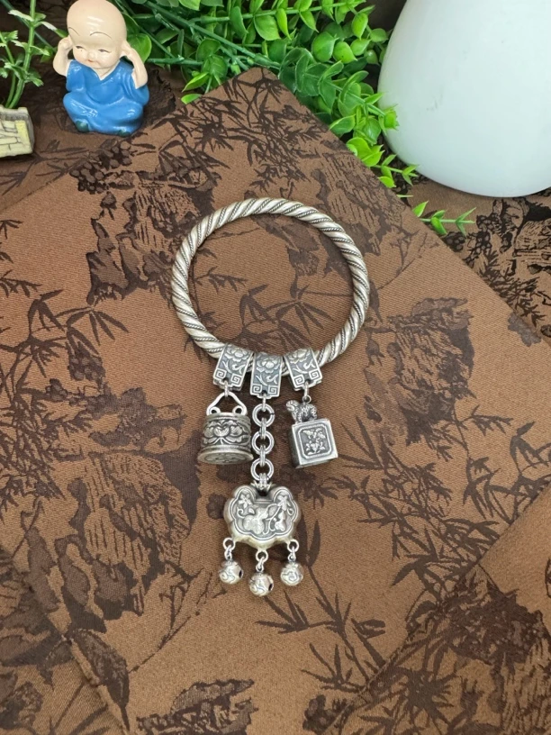 足银手镯 小郑家纯银手镯