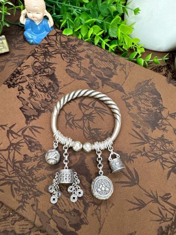 足银手镯 小郑家纯银手镯