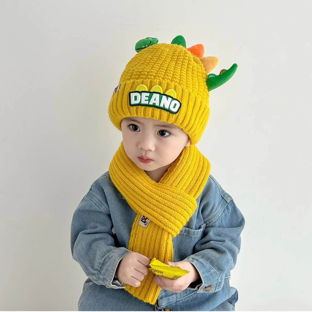 宝宝帽子秋冬季新款儿童围巾套装男童女童保暖可爱针织护耳套头帽