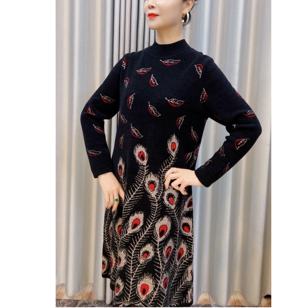 【凤尾花】秋冬复古显瘦黑色织花A字法兰绒毛衣裙8848