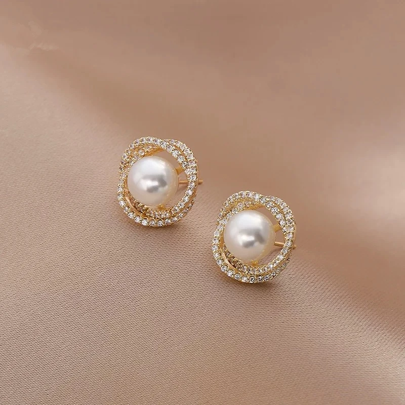 铜合金耳饰 复古设计感百搭气质耳钉时尚小众百搭港风耳饰E038