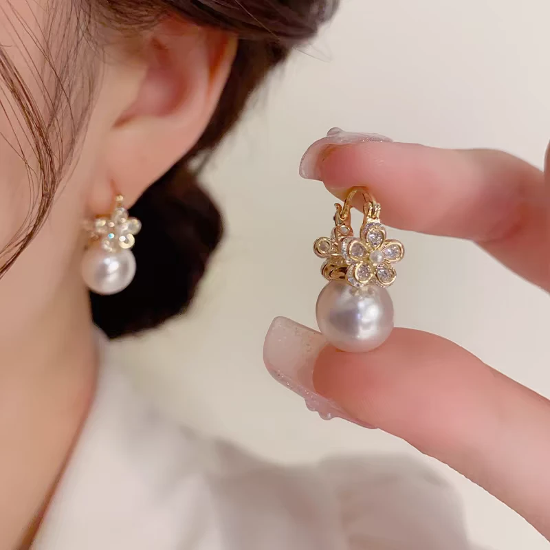 铜合金耳饰 气质花朵耳扣耳坠温柔复古简约时尚通勤优雅耳饰E374
