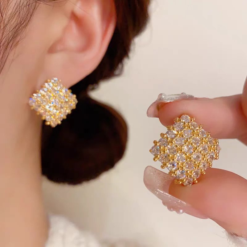 铜合金耳饰 时尚超闪几何耳钉高级感复古菱形气质小众耳饰E1539