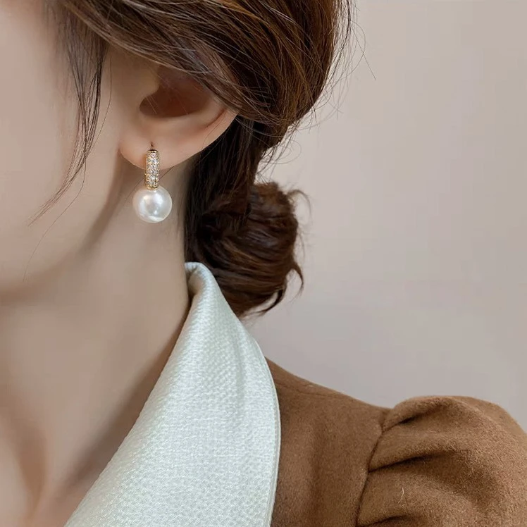 铜合金耳饰 A时尚珠珠耳扣简约复古百搭优雅气质高级感耳饰E079