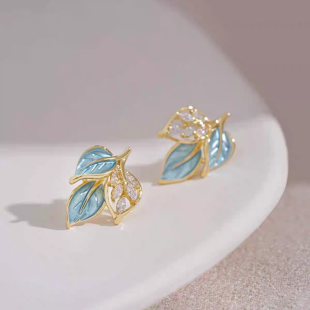 铜合金耳饰 小巧清新树叶耳钉优雅镂空设计感时尚百搭耳饰E1746
