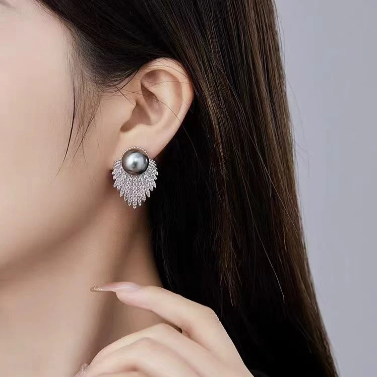 铜合金耳饰 个性灰色耳钉高级感大气时尚夸张小众设计感耳饰E1868