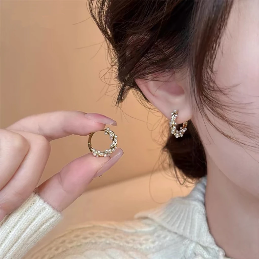 铜合金耳饰 A法式时尚高级轻奢气质耳扣复古小众小巧耳饰E048