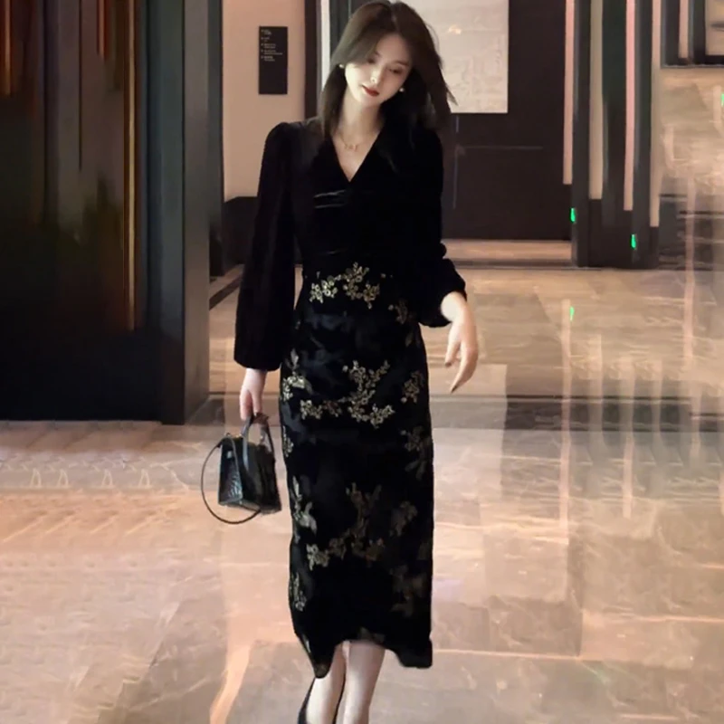 2025秋季气质名媛风v领长袖拼接连衣裙女重工时尚收腰长裙礼服裙