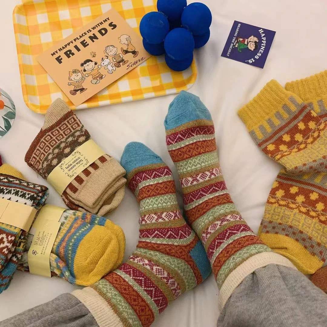 【西藏包邮】tutu图腾袜民族复古秋冬季长袜保暖女加厚中筒袜子潮袜