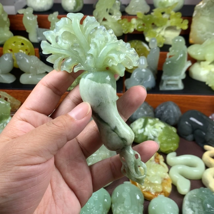 【闪购商品】蛇纹石玉手把件未镶嵌H****森