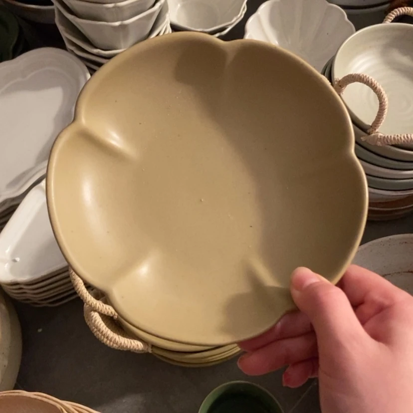 【闪购商品】瓷盘微瑕黄色荷花盘