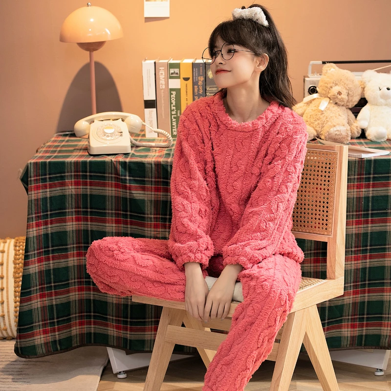 秋冬季加绒加厚法兰绒睡衣女长袖加肥加大码珊瑚绒家居服保暖套装