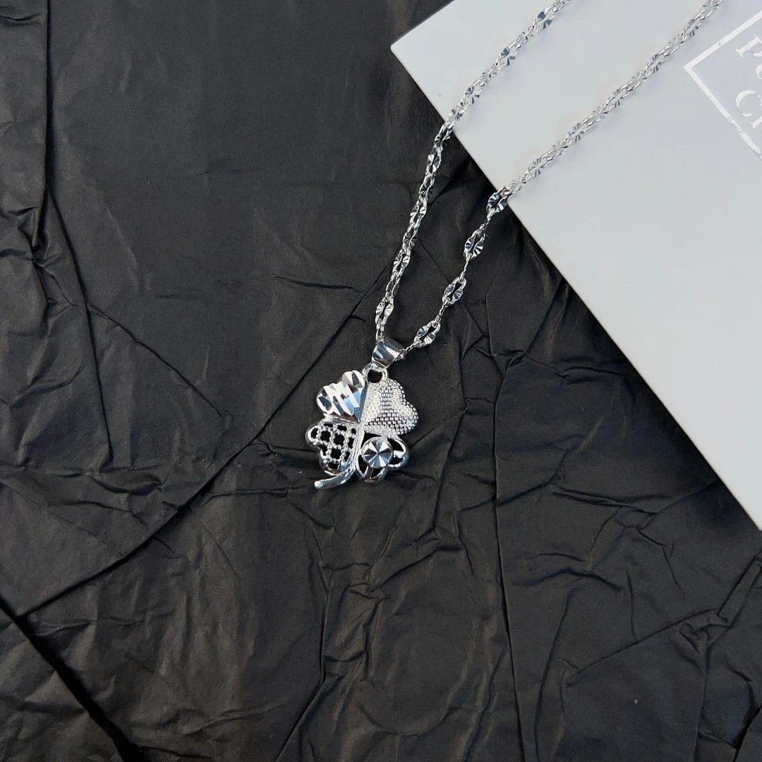 足银银制品 简约高奢感白富美四叶草银吊坠百搭时尚锁骨链毛衣链