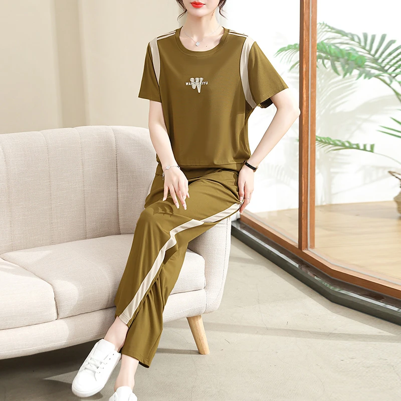 妈妈夏装洋气短袖上衣套装2025新款中老年女春夏运动服休闲两件套