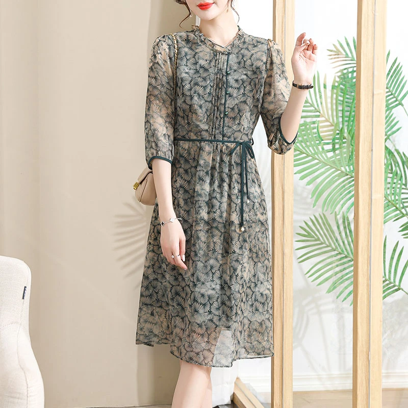 妈妈夏装夏季连衣裙阔太太2025新款中老年女装时尚短袖碎花长裙子