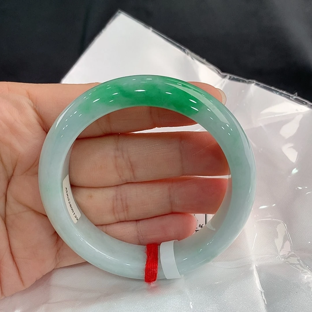 【闪购商品】翡翠手镯未镶嵌55，54/55