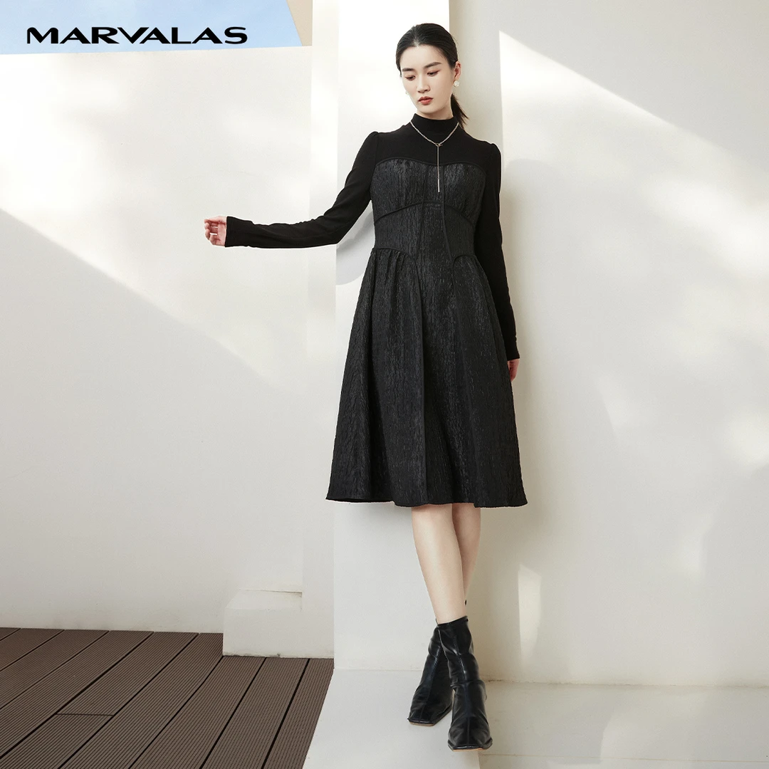 【诗语专属】M534302557曼德诗质感收腰黑色连衣裙秋冬显瘦优雅