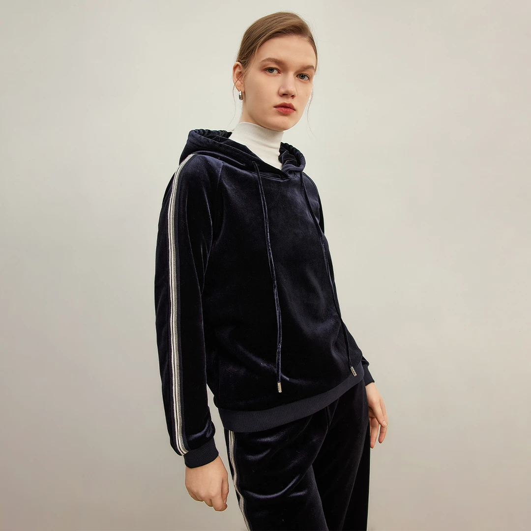 【许半夏推荐】时尚连帽抽绳卫衣女秋复古丝绒休闲百搭上衣Y330612