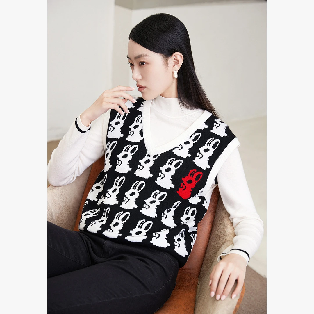 【诗语专属】时尚撞色提花针织衫经典V领叠穿绵羊毛背心M729002747
