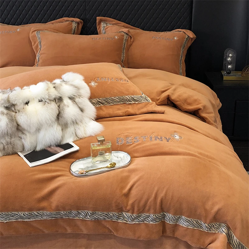 A类 秋冬加厚9.6斤保暖牛奶绒四件套防静电床笠床单款高克重简约