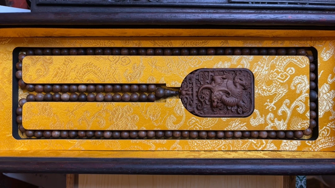 沉香 芽庄黄奇长串0.8狻猊沉香吊坠