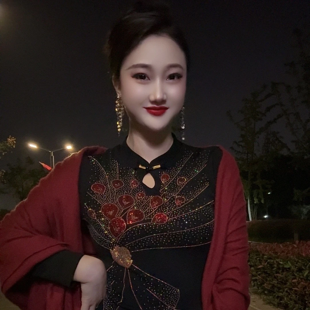 加绒国风长袖女打底衫2025秋冬新款时尚烫钻上衣修身显瘦