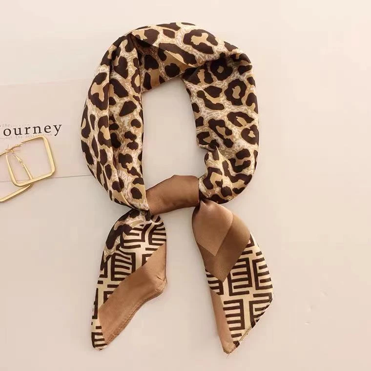 豹纹小方巾女春夏季百搭复古装饰方巾仿真丝印花丝巾发带洋气薄款