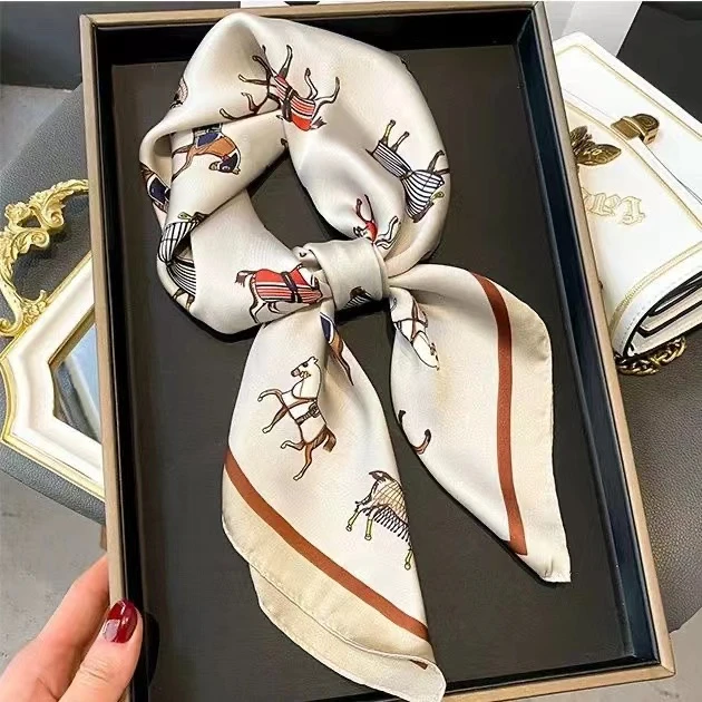 小方巾春夏季薄款气质时尚装饰70cm丝巾围巾