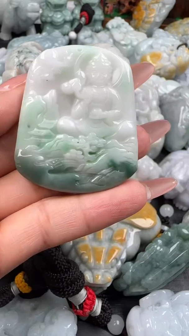 【闪购商品】翡翠挂件未镶嵌山水