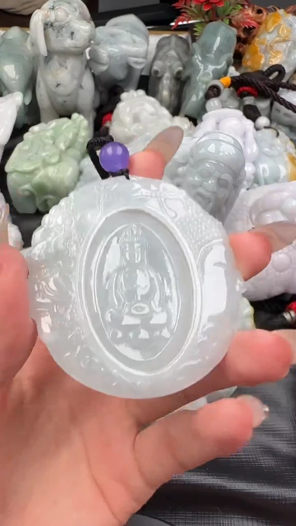 【闪购商品】翡翠挂件未镶嵌观音