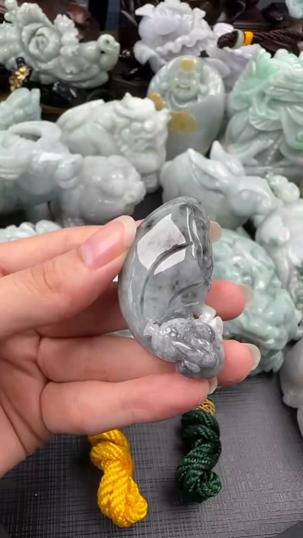 【闪购商品】翡翠挂件未镶嵌特色件